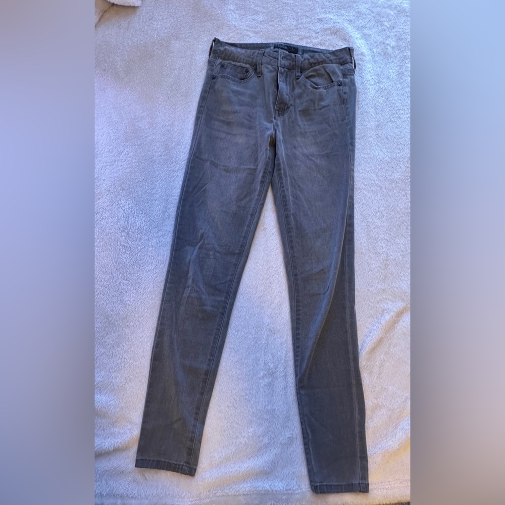 Aeropostale gray skinny jeans